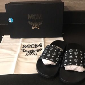 MCM Logo Slide Sandals Black Womens 8 and 9 New in Box Dust Bag Luxury
